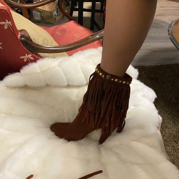 AUTHENTIC GUCCI brown booties - Picture 4 of 14